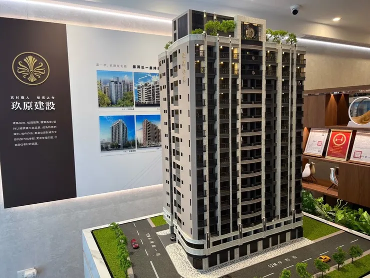 新北投預售建案玖原和美有國際溫泉特區、雙捷運、薇閣明星學區、等條件加持，加上主打2房格局低總價1755萬起跳，成為在地客為二代購屋首選。(圖/陳瑀崙 攝)