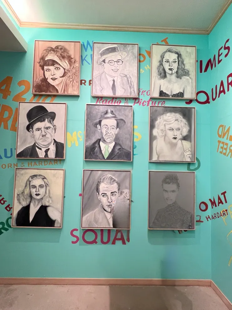 各個古早明星的畫作--我承認, 其實我叫不出他們的名字