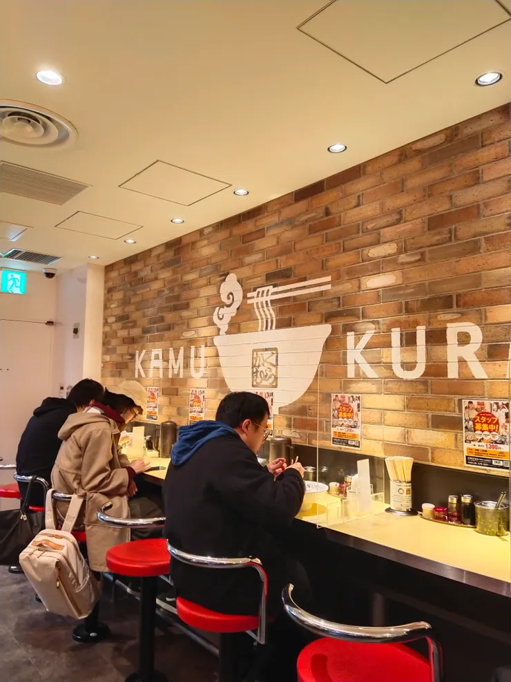 店面不大,內部座位不多