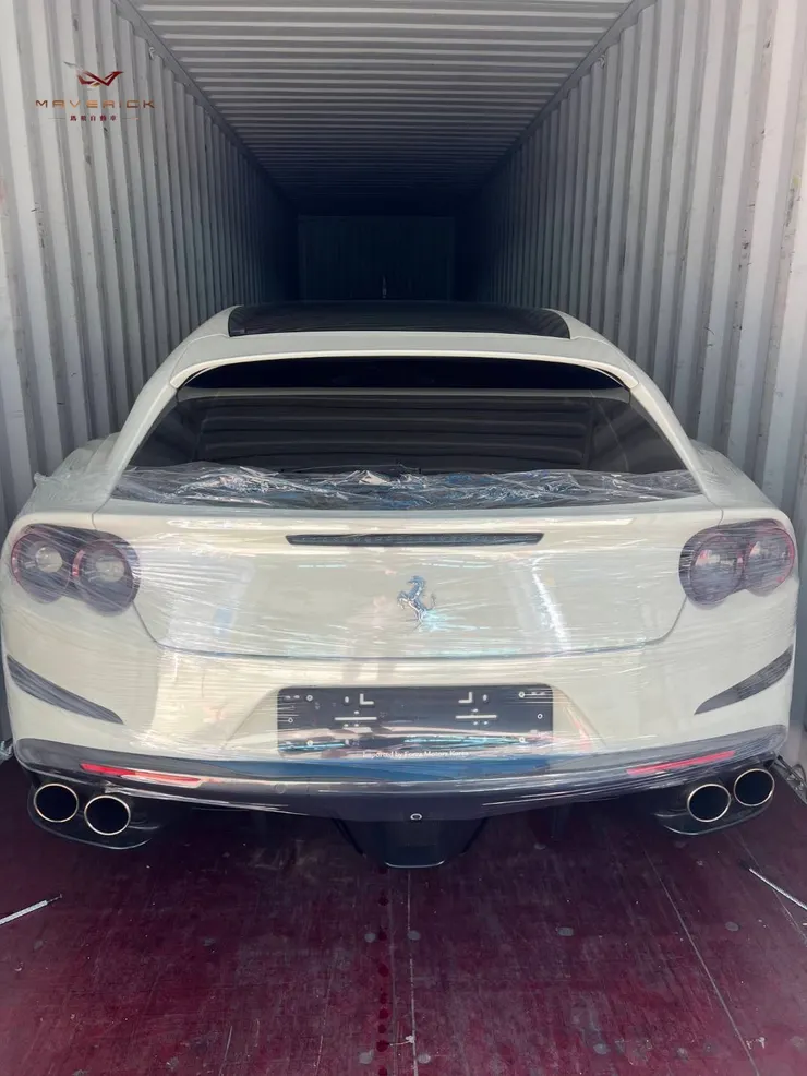 Ferrari GTC4 Lusso V12韓規外匯車