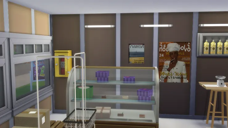 其實我不太記得這個部位，只記得很多貨品有待上架...但我在這裏放了糕餅櫃。