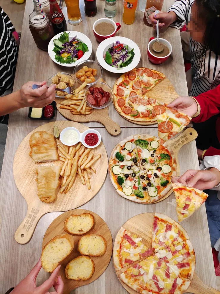 在醬醬披薩的慶生趴踢！台南手工披薩/生日親子餐廳推薦│窯烤披