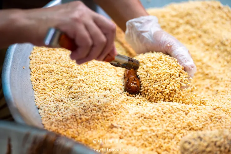 [台中大甲伴手禮]麻姥姥手工餅舖，媽祖欽點的供品？麻荖盆花供佛美翻天，傳承五代百年手藝，過年限定木盒、抹茶口味必搶，2026禮盒推薦