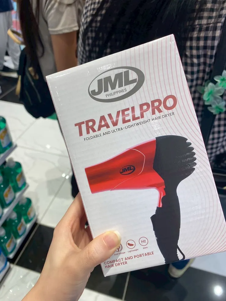 沒帶吹風機的我只好在當地買了QQ