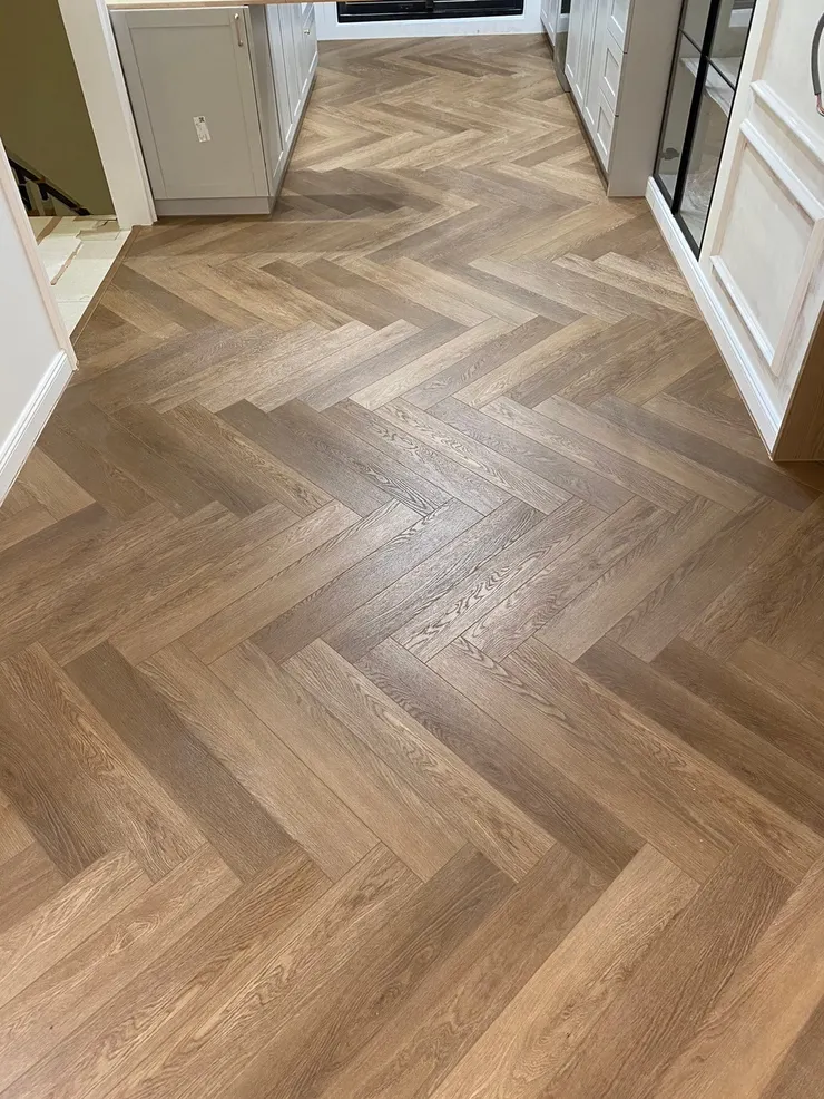 安居木地板，台南超耐磨木地板推薦，SPC地板，人字型地板