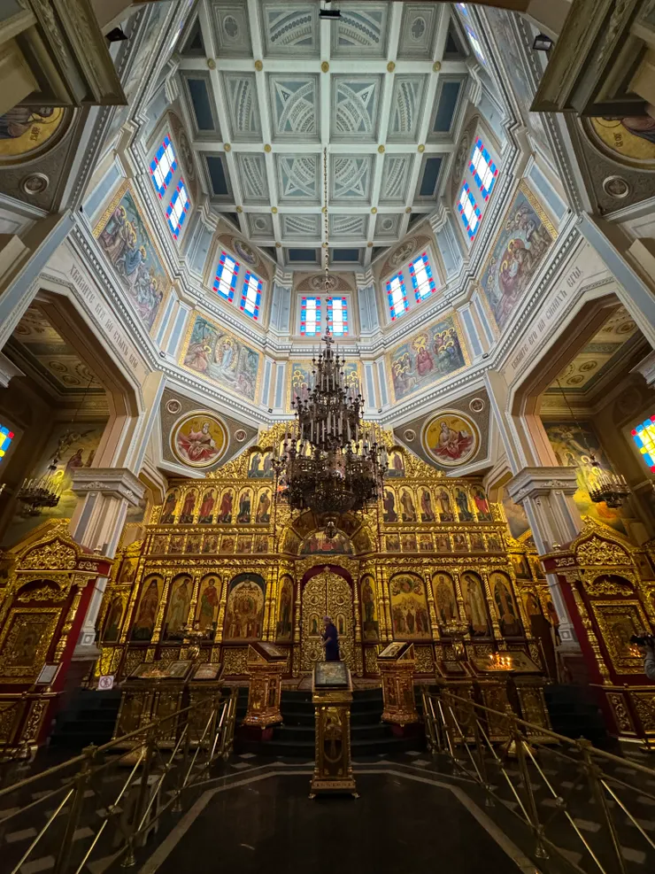 升天主座堂內部一隅，非常富麗堂皇