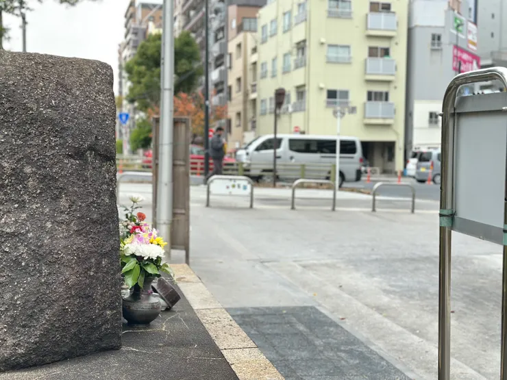 模仿劇照角度打卡