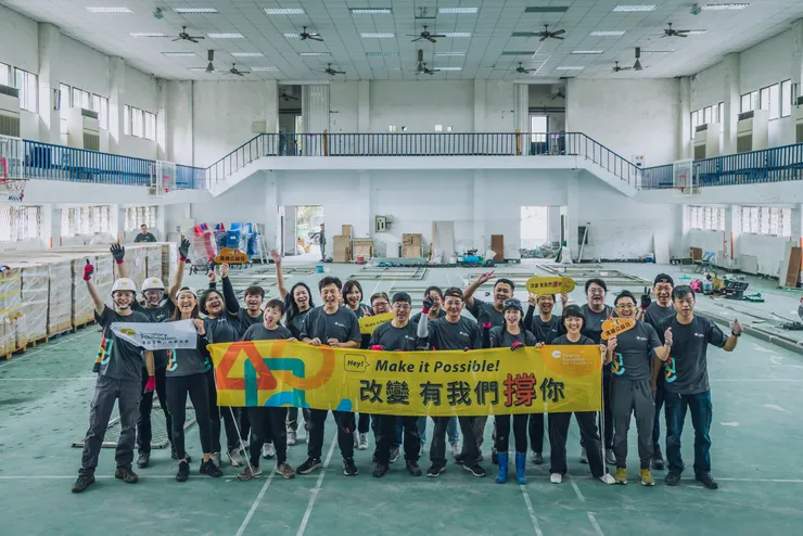 遠雄志工團隊前進花蓮光復，進行公益修繕。