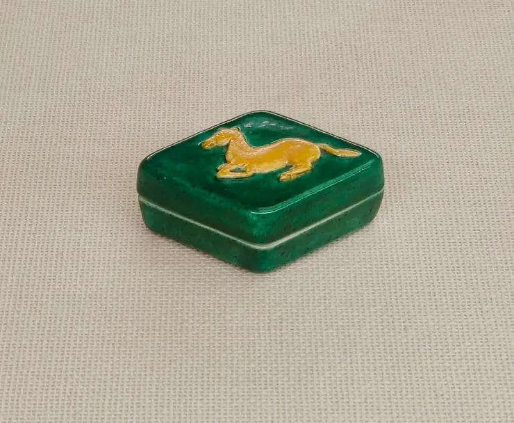 萬古焼　菱馬香合