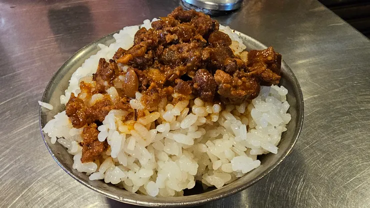 魯肉飯也很好吃喔!