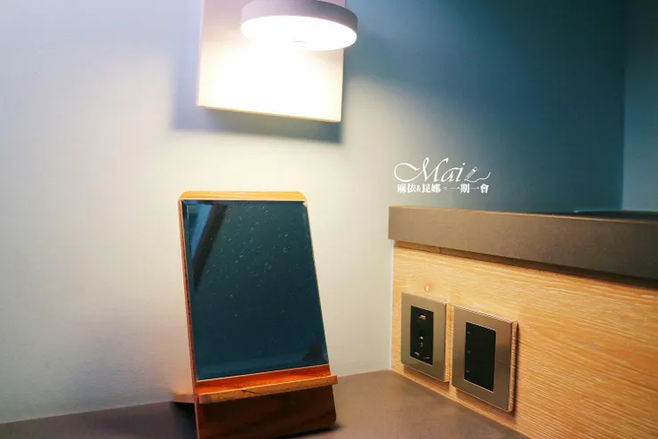 台灣青旅膠囊旅店