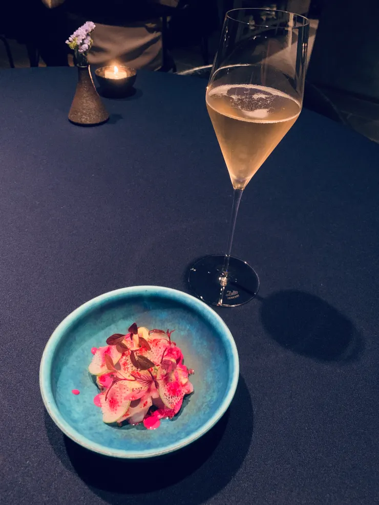 蓮藕、秋葵和甜菜跟，熟悉的食材交織成美麗樂章