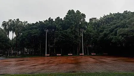 [新北美食]板橋區溪崑二街大坪數溪洲公園、私密賞櫻花地點的板