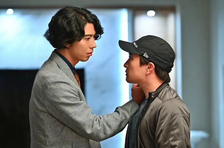 綁架案發生後，也讓原本家庭、友情、同事難以量化的的信賴關係浮上檯面，考驗著每個人之間的信賴程度。尤其當東堂在第8集最後說出：「是我綁架的。」一句台詞，讓在場所有人瞠目結舌。圖片來源：yahoo.co.jp