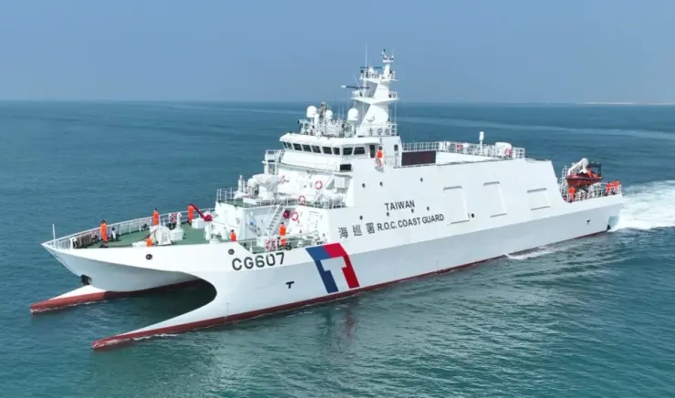 海巡署的六百噸級巡護艦，在許多地方採用商規設計，造價較為便宜。