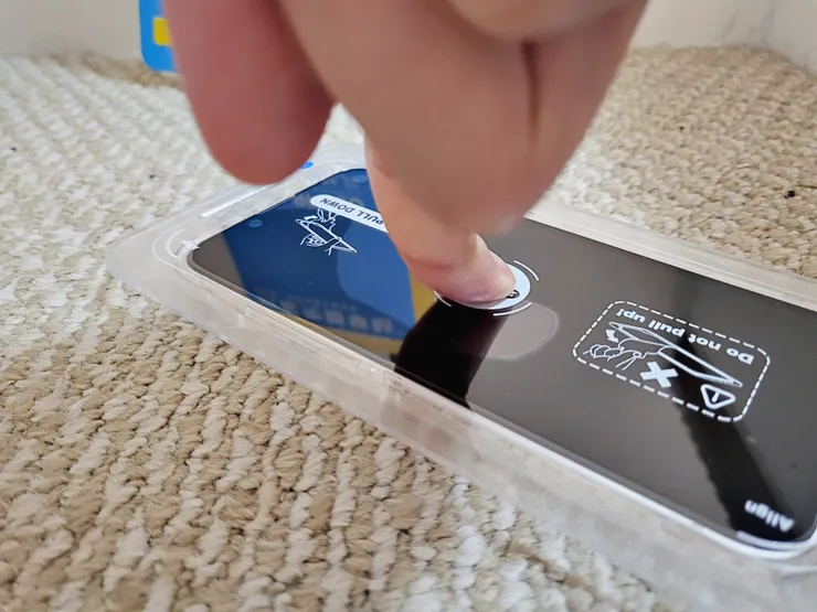 Simmpo iPhone 護眼霧面 TÜV 抗藍光簡單貼