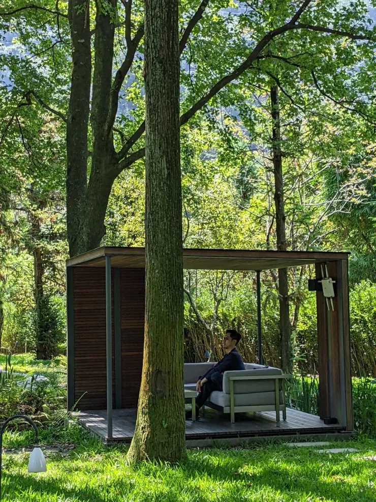 到了這個場合都會變這樣，所以真的很像…