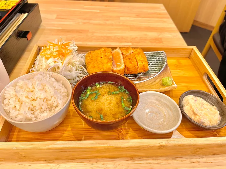 Yururin的炸鮭魚超級好吃