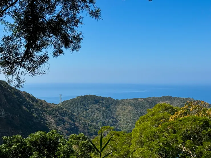 看看遠處的風景休息片刻