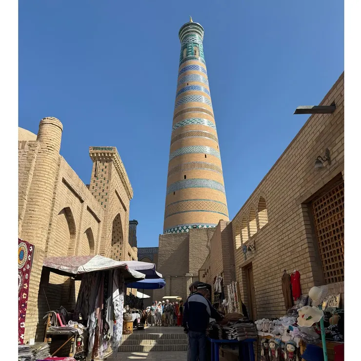 小宣禮塔不若胖胖塔壯觀,但環狀裝飾不盡相同,很漂亮