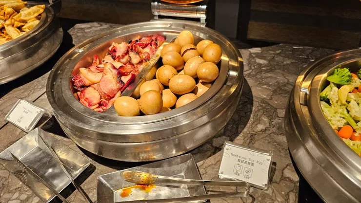 也可以吃到香菇茶葉蛋和烤培根!