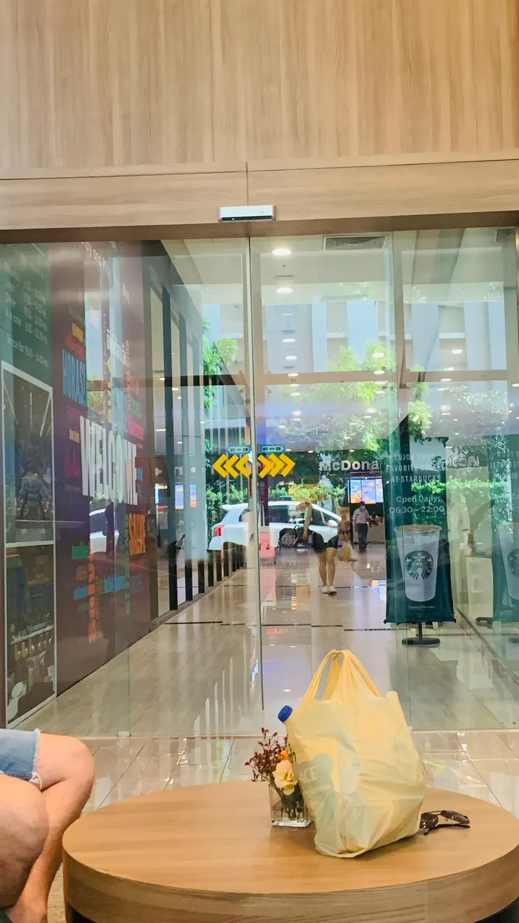 白天真的是完全不用怕餓肚子。