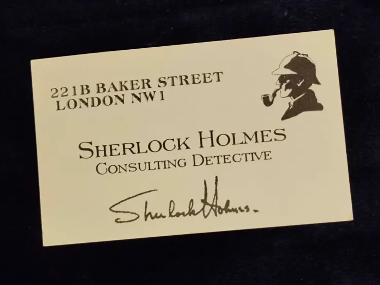 當年我在地鐵站出口拿到的名片