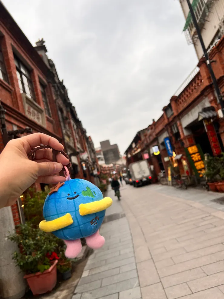 帶著球咪的娃娃去三峽吹冷風