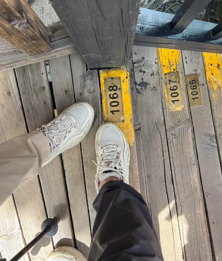 階梯共有1068階,些微陡峭