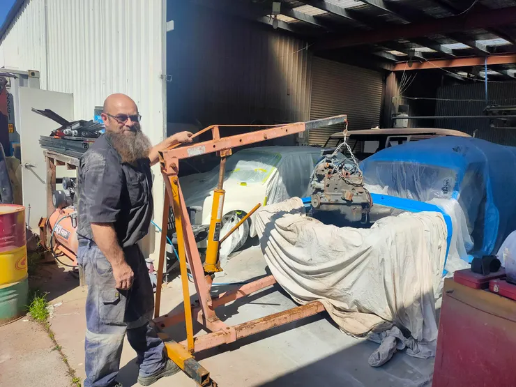 大鬍子與他的得意作品