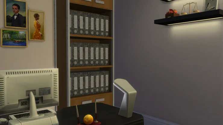 校長也有很多文件。