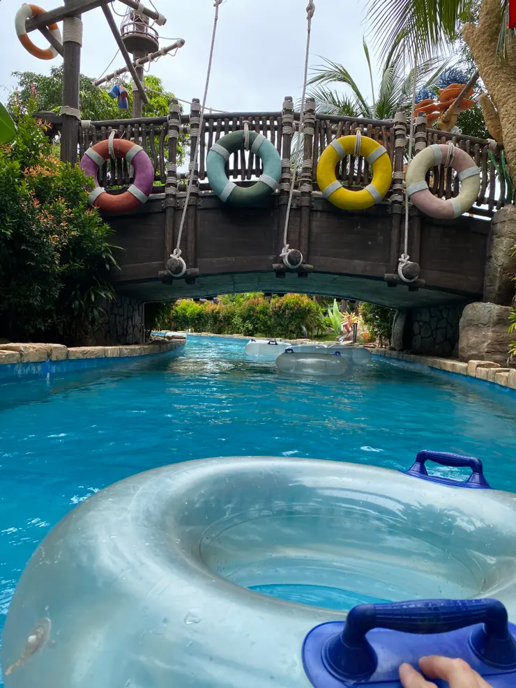 園區最有特色的漂漂河