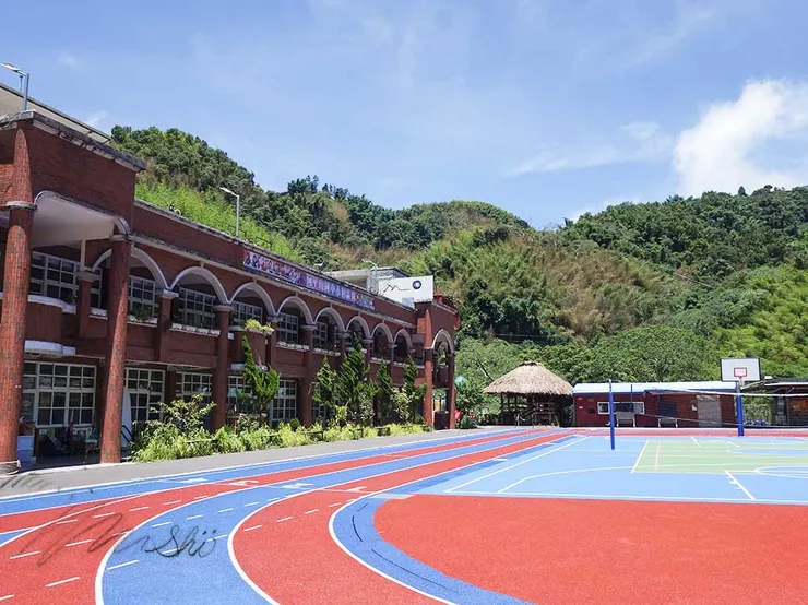 阿里山國民中小學(日治時期的蕃童教育所)