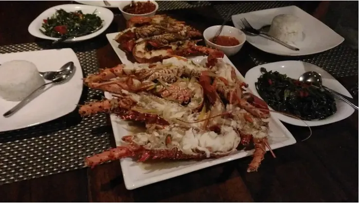 現撈清蒸龍蝦大餐