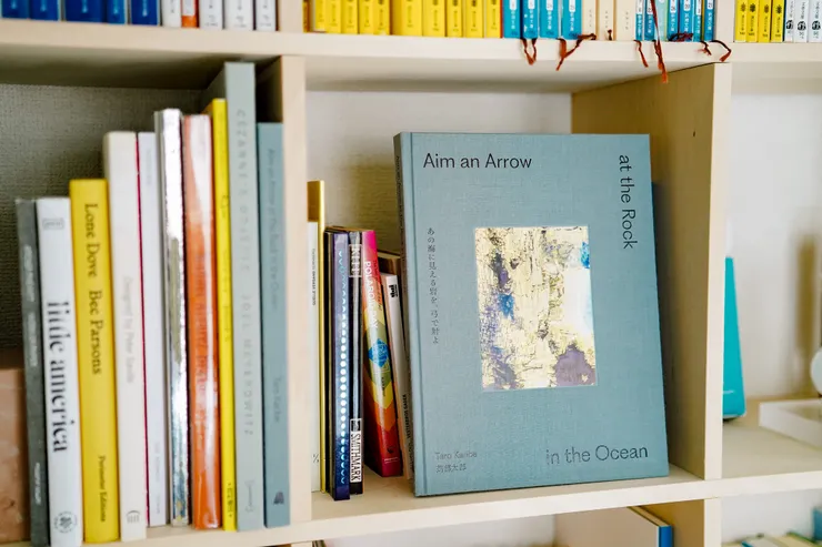 Troublemakers 為藝術家苅部太郎出版的作品集。Photo by Troublemakers