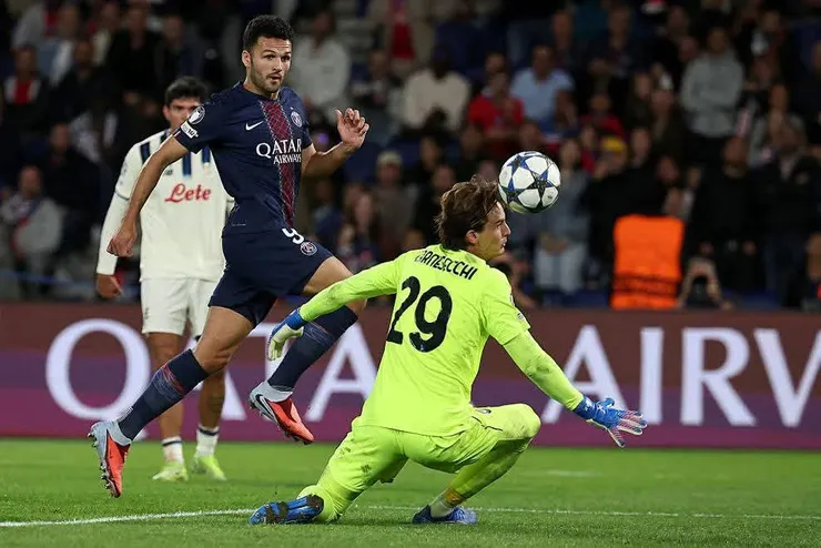 干卡路高美斯挑射建功助巴黎聖日耳門大勝4:0