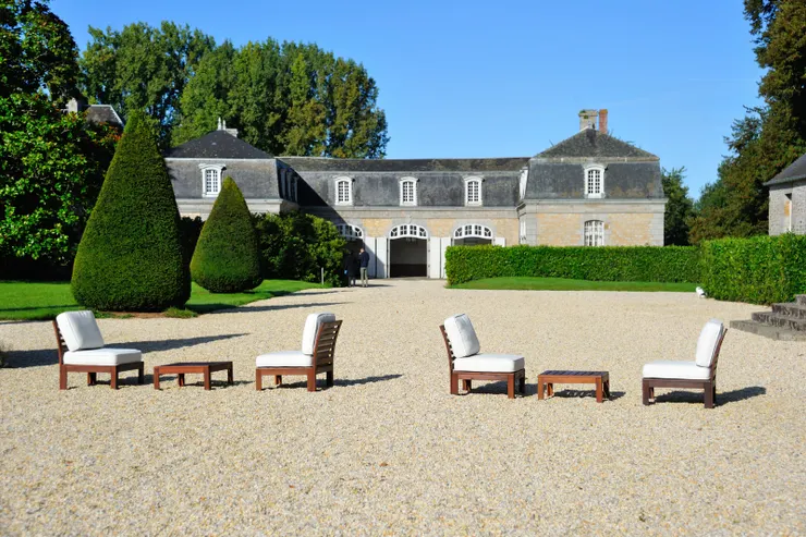 【我們没住主棟的房間，而是在西側30公尺開外的「別墅」，早期或為管家居舍。】