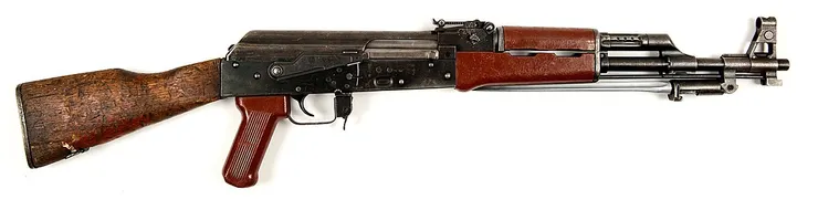 未上彈匣的後期型56式自動步槍