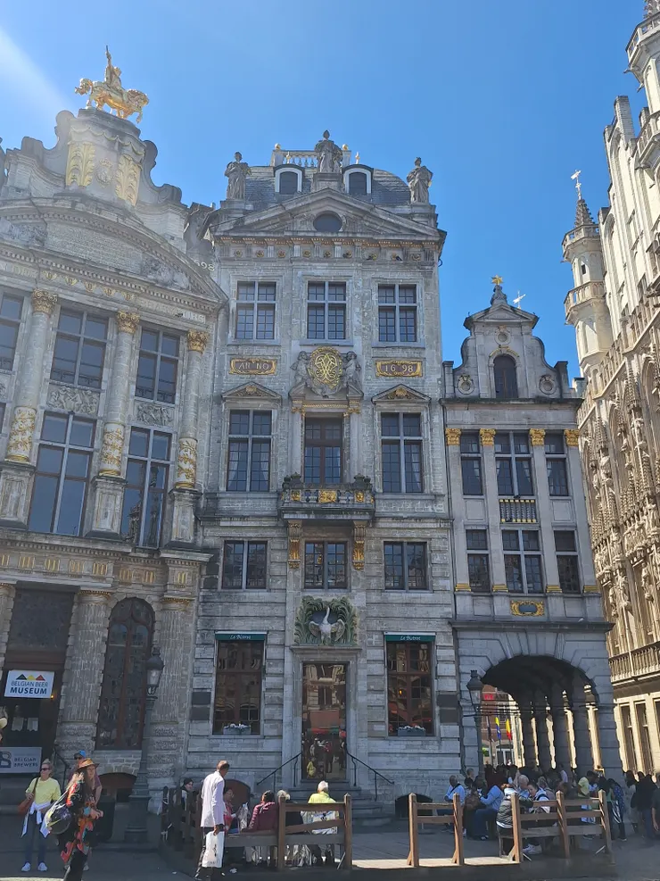 天鵝之家(La Maison du Cygne)，屠夫同業公會辦公室