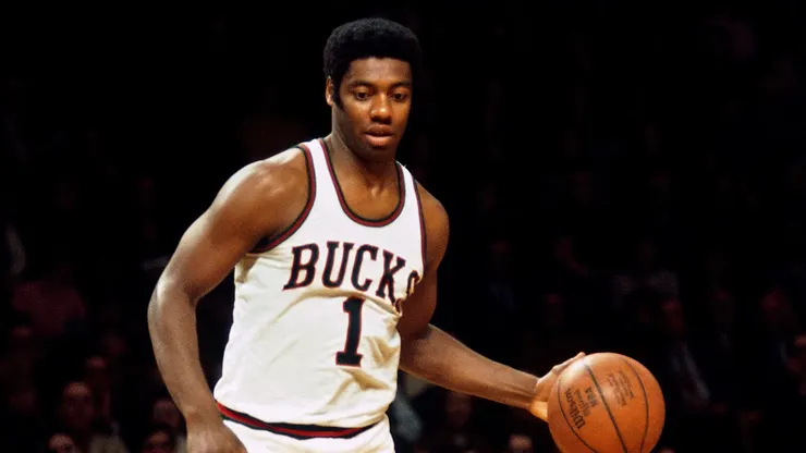 Legends profile: Oscar Robertson | NBA.com
