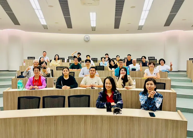 參訪全體大合照