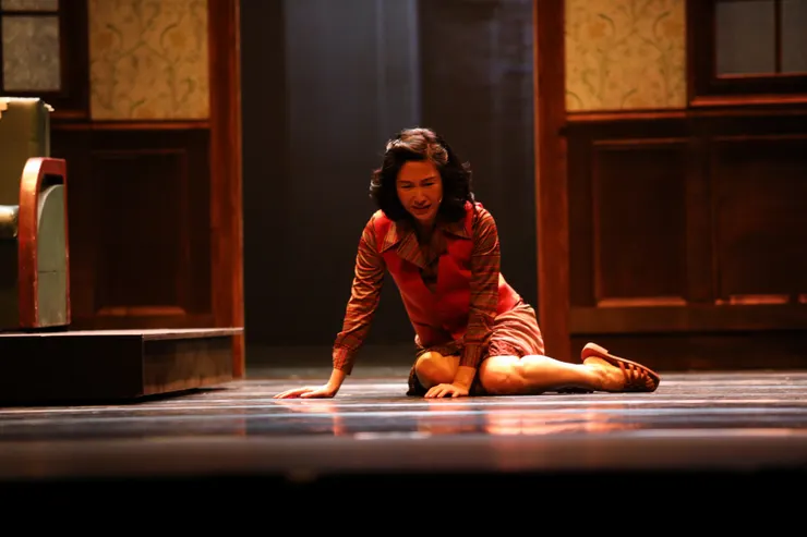 《清明時節》劇情撒狗血,妻子秀卿各種令自己陷入更不利境地的失序行為也讓人難以同理。(圖片來源:https://www.facebook.com/greenraytheatre.fans)