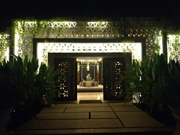 晚上Metta的外觀一樣很美，我們一共在這裡住了四晚，非常喜歡。