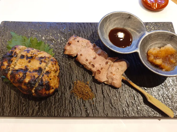 鹹香多汁的鴨豆腐漢堡排