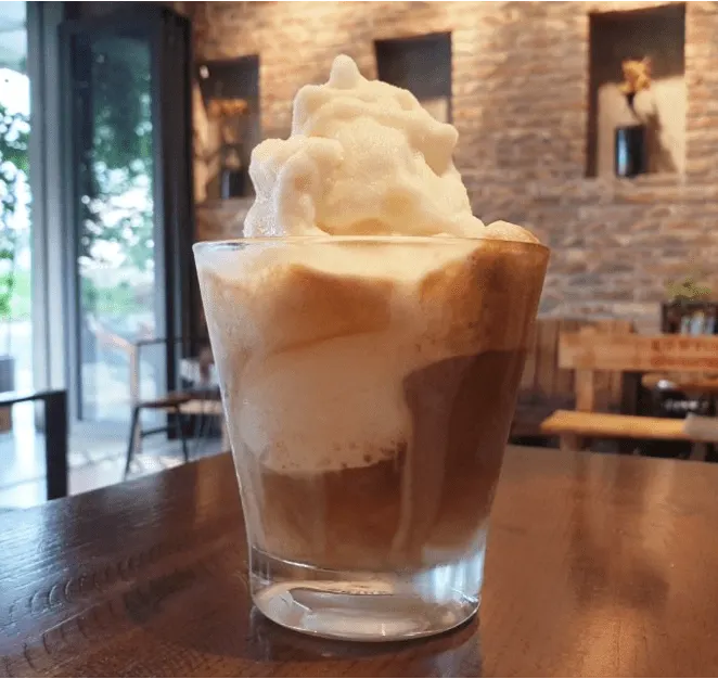 越南咖啡—椰奶咖啡(Ca phe dua)