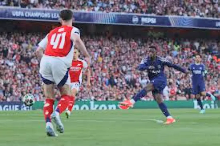 丹比利抽射破網助巴黎聖日耳門領先1:0