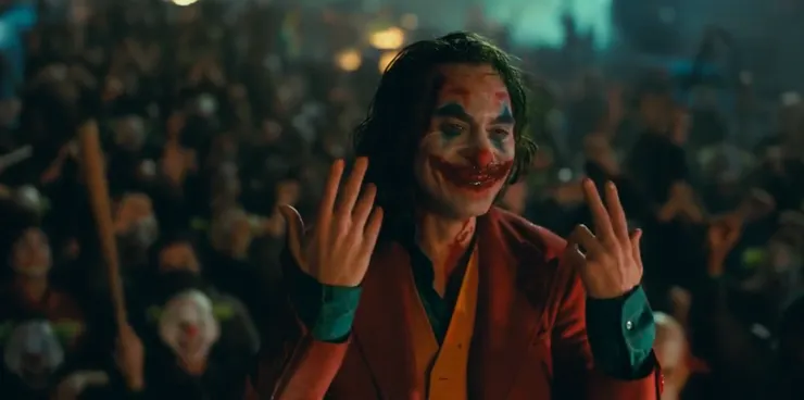 用鮮血堆積的微笑