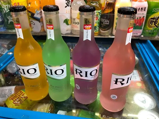 在大陸，滿滿是Rio的啤酒