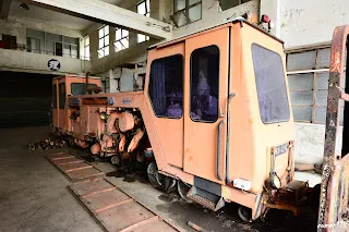 角落的一台砸道機