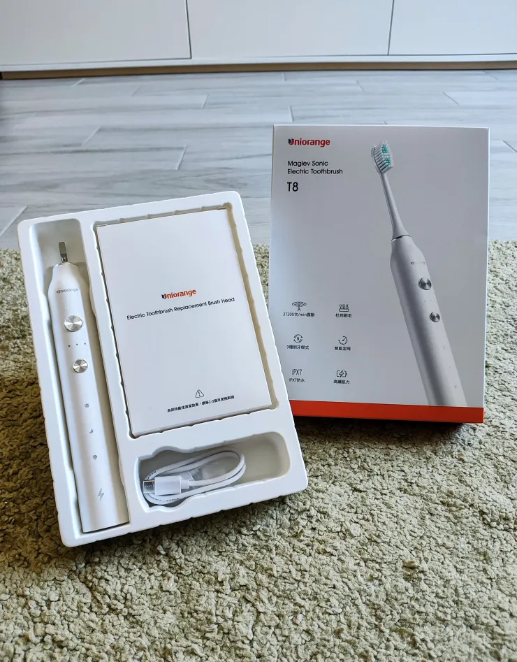 橙色雲聲波電動牙刷 T8